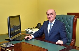 Грант Тадевосян,Председатель Правления — Генеральный директор ЗАО «Газпром Армения»
