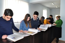В библиотеке филиала Московского государственного университета имени М.В. Ломоносова в Ереване