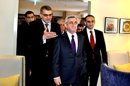 Президент Армении Серж Саргсян 22 декабря 2012 г. посетил открывшийся в Цахкадзоре гостиничный комплекс «Цахкадзор Марриотт»