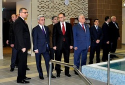 Президент Армении Серж Саргсян 22 декабря 2012 г. посетил открывшийся в Цахкадзоре гостиничный комплекс «Цахкадзор Марриотт»