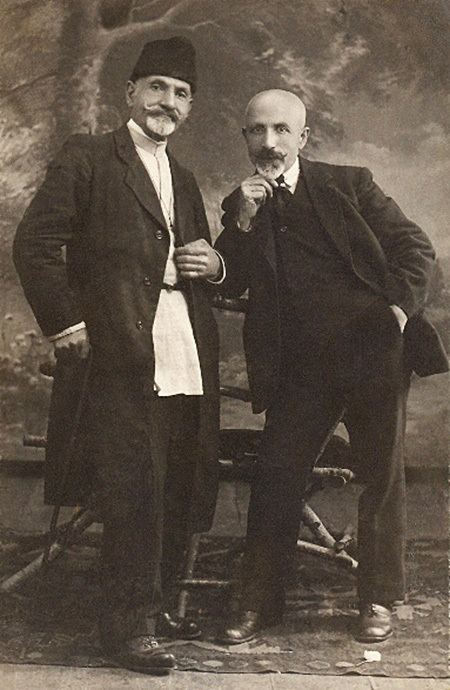 Арутюн Ерзнкян (справа)